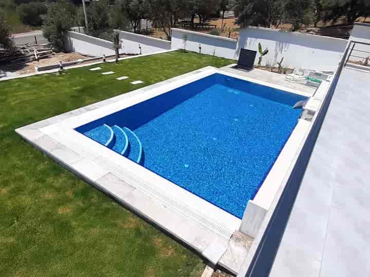 Neşe Hanım (Villa Havuzu ) Çeşme-Germiyan